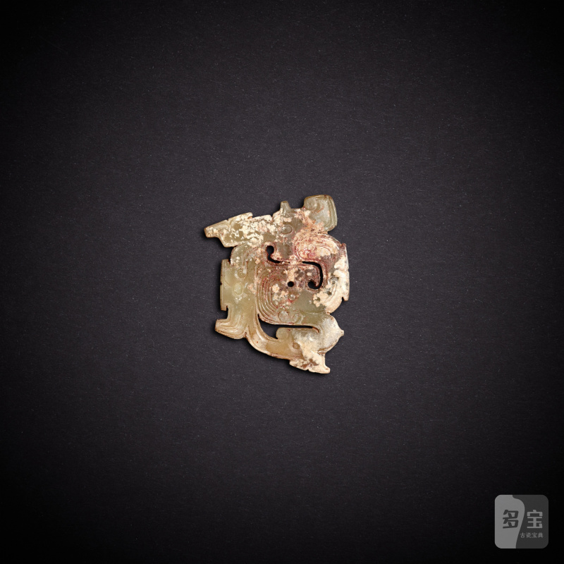 A pale celadon jade 'dragon' pendant, Eastern Zhou dynasty, Spring and Autumn period | 東周春秋 青白玉龍紋珮